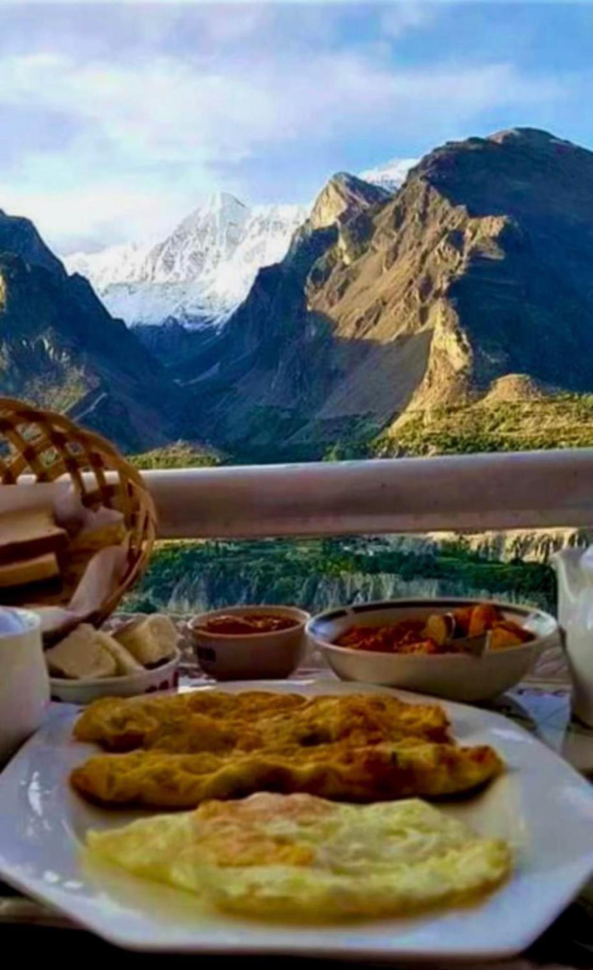 Backpackers Stories By Old Hunza Inn Karimabad  Екстер'єр фото