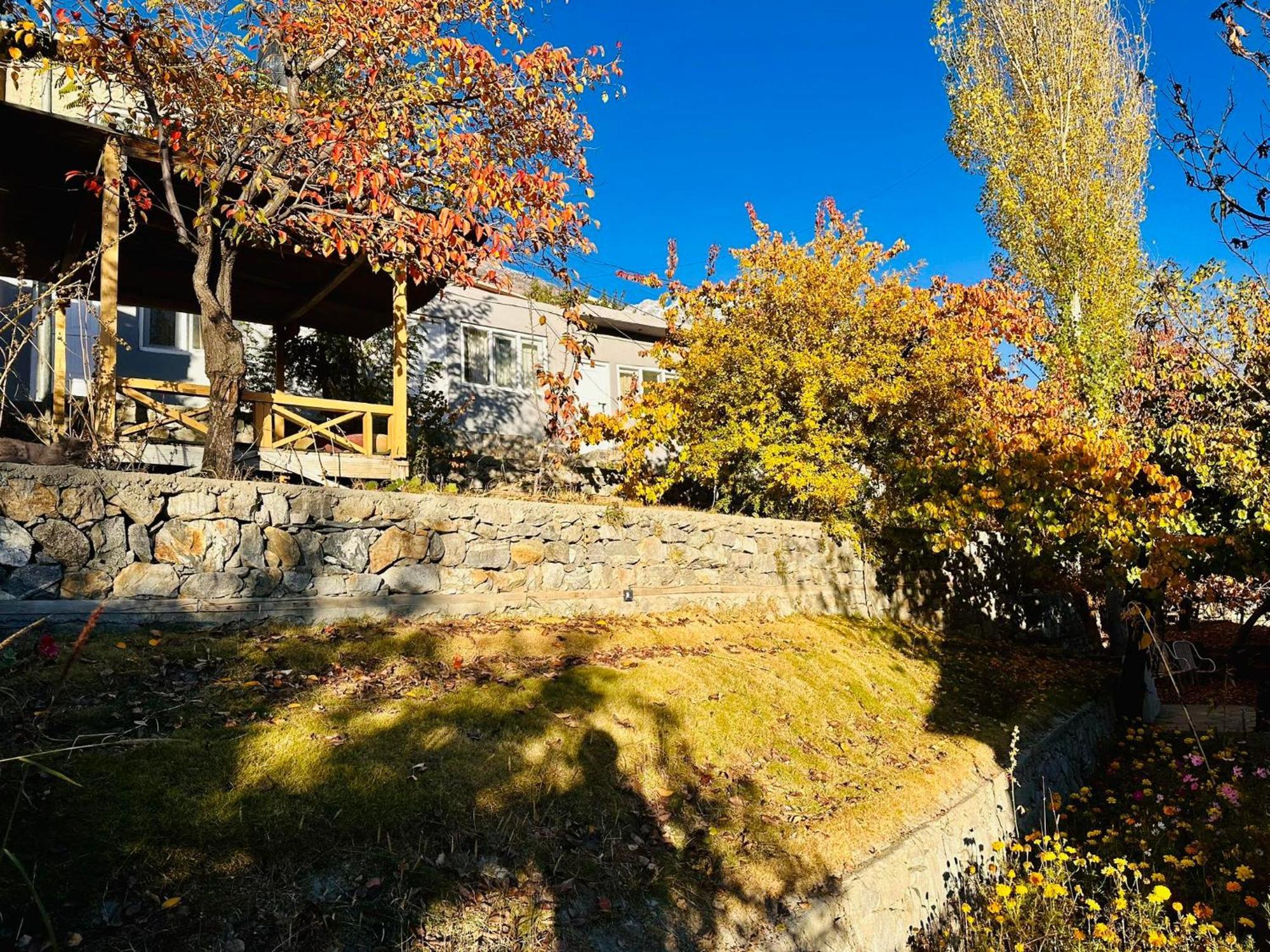 Backpackers Stories By Old Hunza Inn Karimabad  Екстер'єр фото
