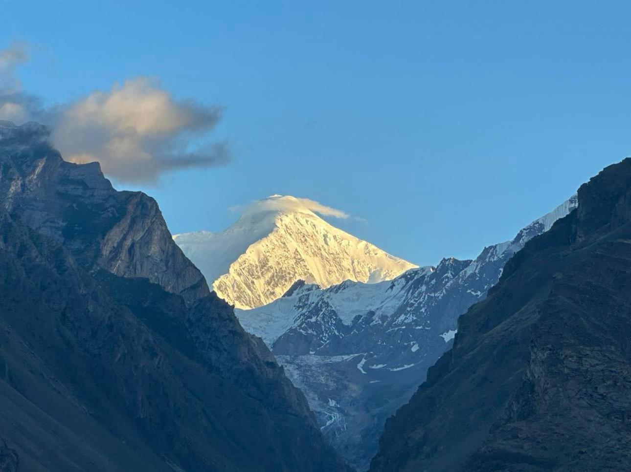 Backpackers Stories By Old Hunza Inn Karimabad  Екстер'єр фото